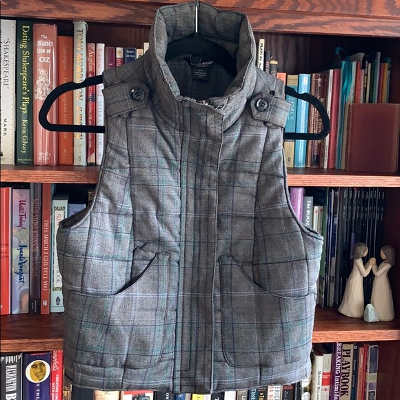 Guess Quilted Vest w/removable Faux Fur Collar - Picture 2 of 8